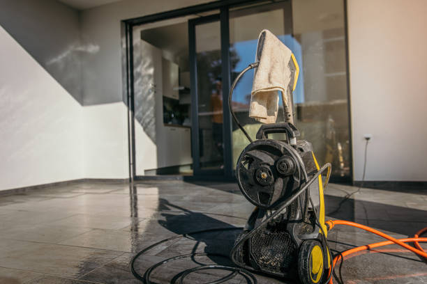 Best Pool Deck Cleaning  in Hudson, IL